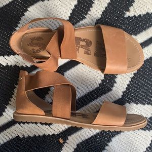 Sorel Elsa Sandal Size 9.5